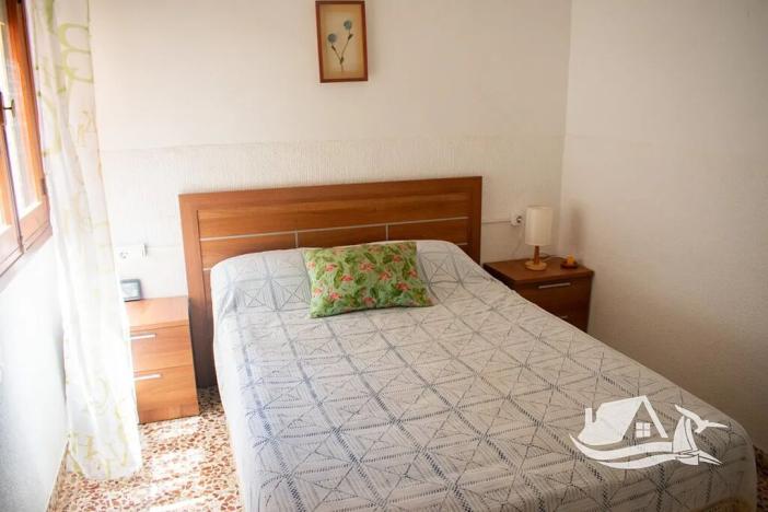 Prodej vícegeneračního domu, Los Alcázares, Španělsko, Calle Alicante, 1300 m2