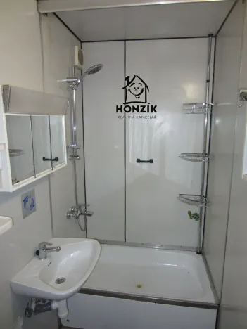 Pronájem bytu 1+kk, Praha - Háje, Matúškova, 29 m2