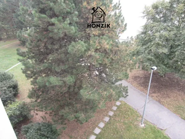 Pronájem bytu 1+kk, Praha - Háje, Matúškova, 29 m2