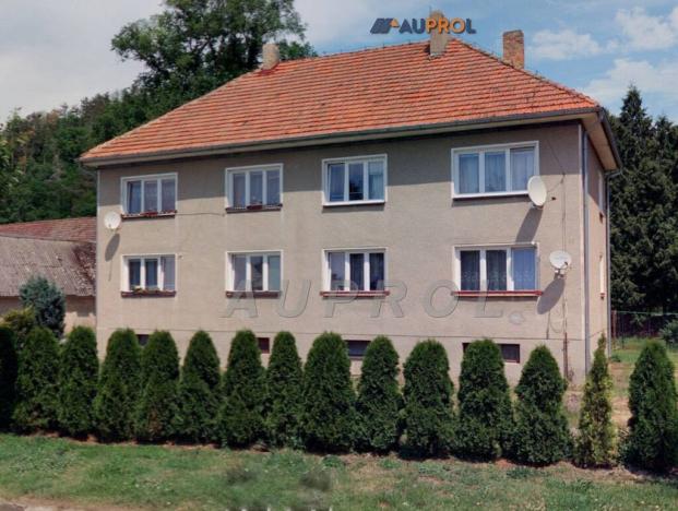 Prodej bytu 3+1, Nespeky, Benešovská, 77 m2