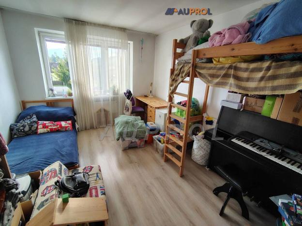 Prodej bytu 3+1, Nespeky, Benešovská, 77 m2