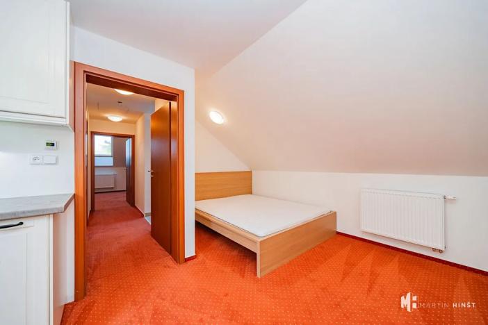 Pronájem bytu 2+kk, Zlonín, Hlavní, 50 m2