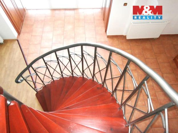 Prodej rodinného domu, Lenešice, Dlouhá, 218 m2