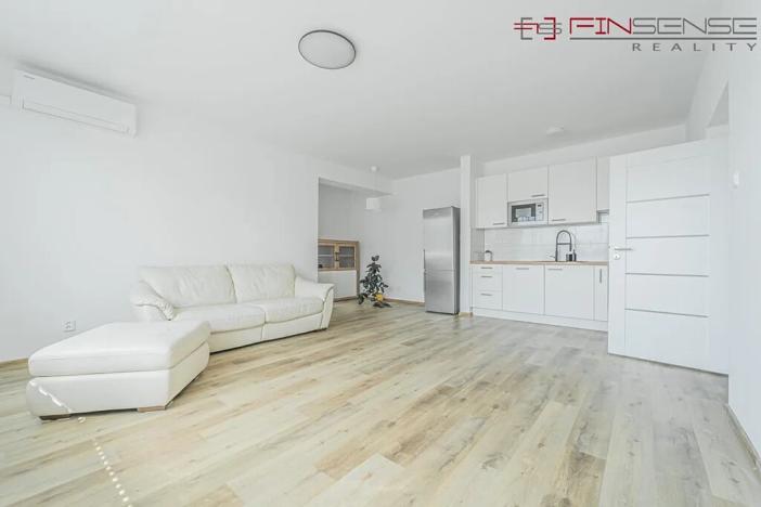 Pronájem bytu 3+kk, Praha - Záběhlice, U mlýna, 66 m2