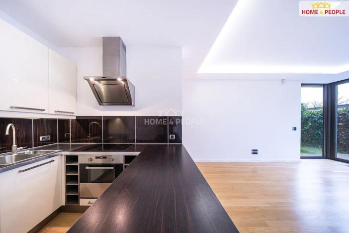 Prodej bytu 2+kk, Praha - Podolí, Jeremenkova, 62 m2