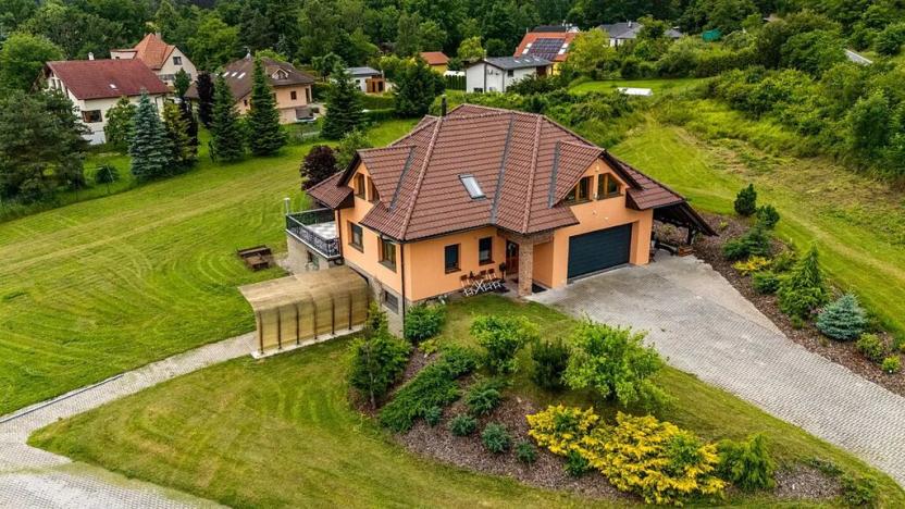 Prodej rodinného domu, Buš, 271 m2