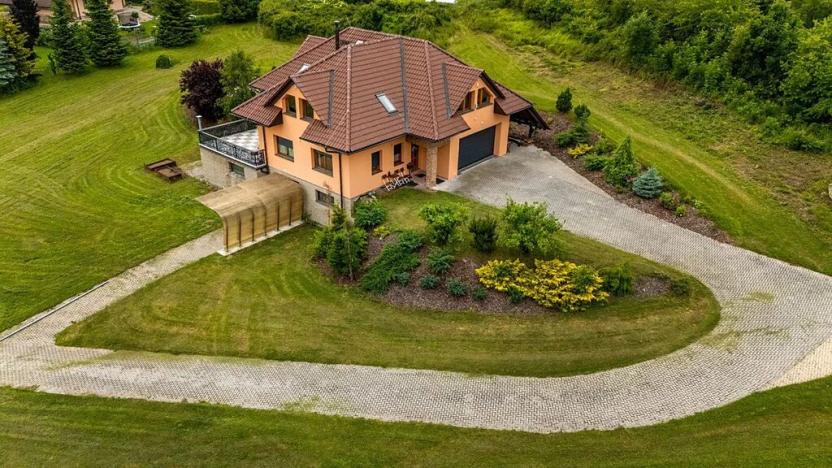 Prodej rodinného domu, Buš, 271 m2