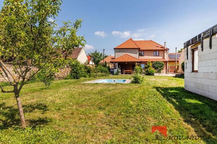 Prodej rodinného domu, Černuc, 126 m2