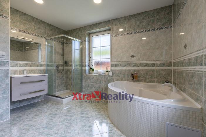 Prodej rodinného domu, Kadaň, Třešňová, 405 m2