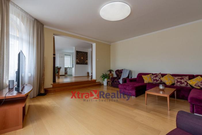 Prodej rodinného domu, Kadaň, Třešňová, 405 m2