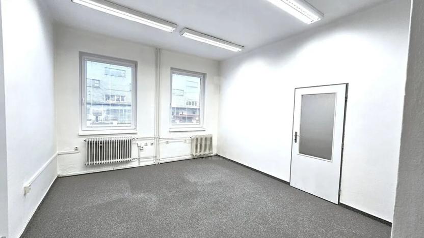 Pronájem kanceláře, České Budějovice, Mánesova, 143 m2