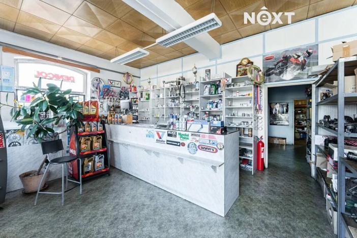 Prodej obchodního prostoru, Hradec Králové, Náhon, 1871 m2