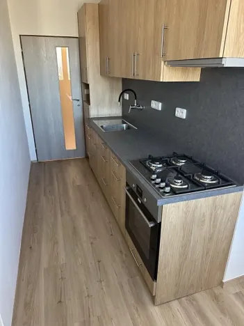 Pronájem bytu 3+1, Praha - Strašnice, Černokostelecká, 68 m2