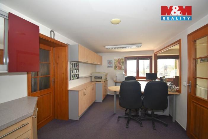 Prodej výrobních prostor, Spálov, 1200 m2