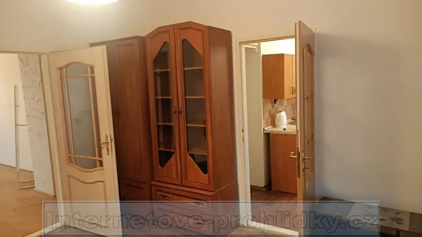 Pronájem bytu 3+1, Praha - Prosek, Brázdimská, 78 m2