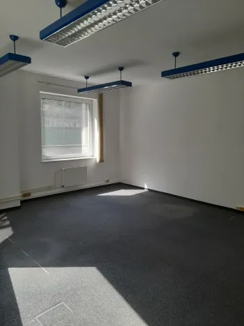 Pronájem kanceláře, Třebíč, Komenského nám., 25 m2