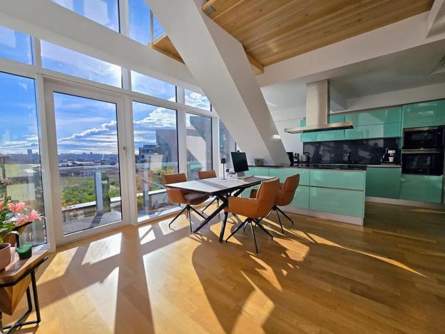 Pronájem atypického bytu, Praha - Smíchov, Holečkova, 143 m2