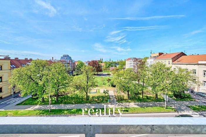 Prodej bytu 3+kk, Znojmo, Kosmákova, 110 m2