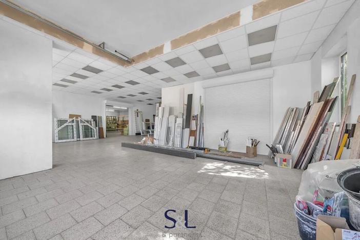 Prodej výrobních prostor, Milovice, Italská, 1819 m2