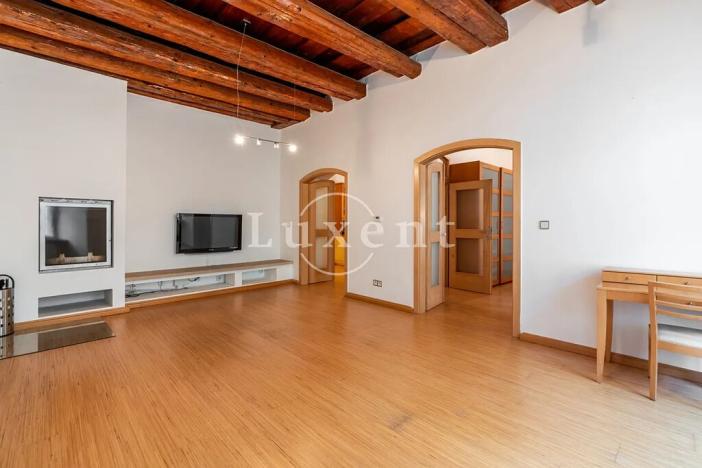 Pronájem bytu 2+1, Praha - Malá Strana, Mostecká, 80 m2