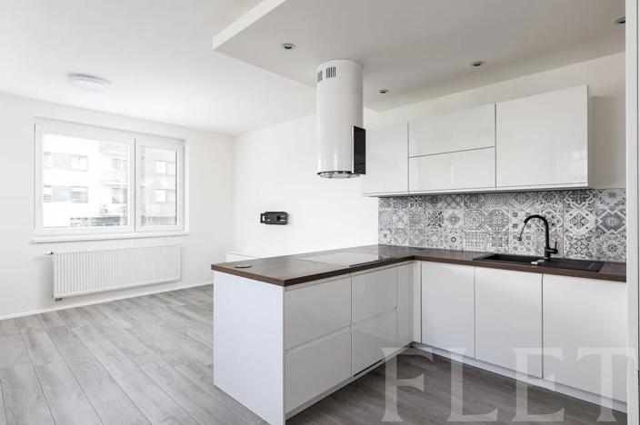 Pronájem bytu 4+kk, Praha - Střížkov, Zakšínská, 108 m2