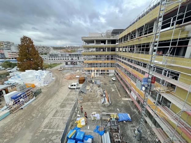 Pronájem kanceláře, Praha - Vysočany, Poděbradská, 1542 m2