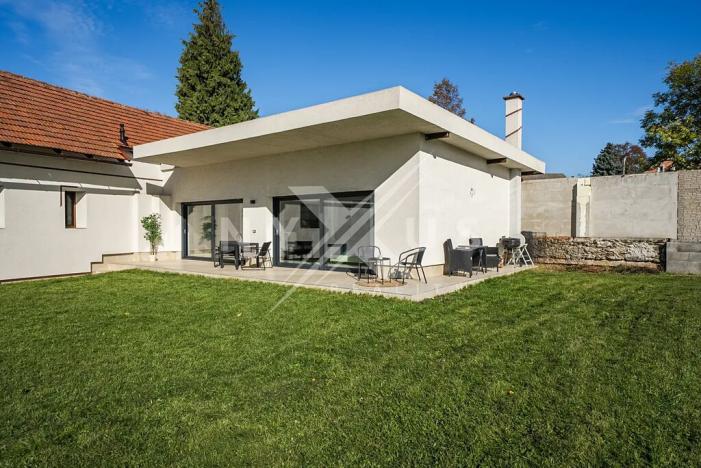 Prodej rodinného domu, Krakovany, 163 m2