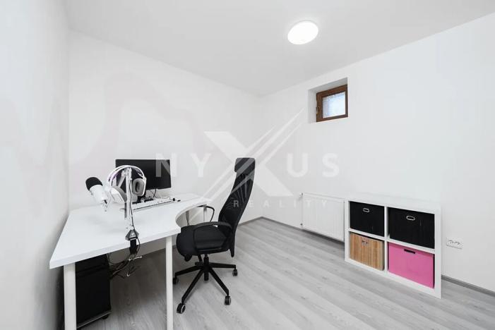 Prodej rodinného domu, Krakovany, 163 m2