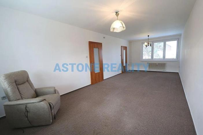 Pronájem bytu 3+1, Praha - Radotín, Kraslická, 84 m2