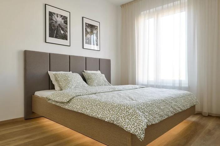 Prodej bytu 2+kk, Praha - Horní Měcholupy, Milánská, 59 m2