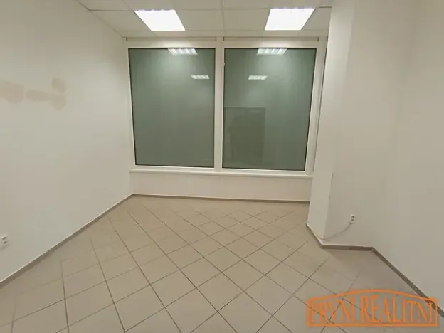 Pronájem obchodního prostoru, Uherský Brod, Bří Lužů, 72 m2