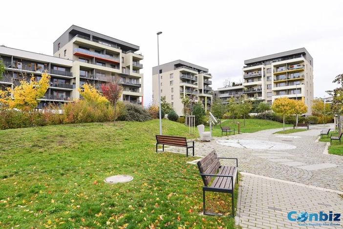 Prodej bytu 2+kk, Praha - Modřany, K Vystrkovu, 58 m2