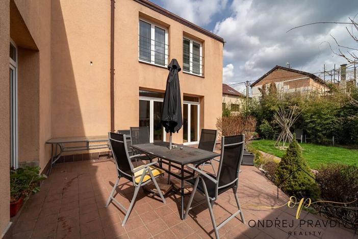 Prodej činžovního domu, Lety, Sokolská, 265 m2