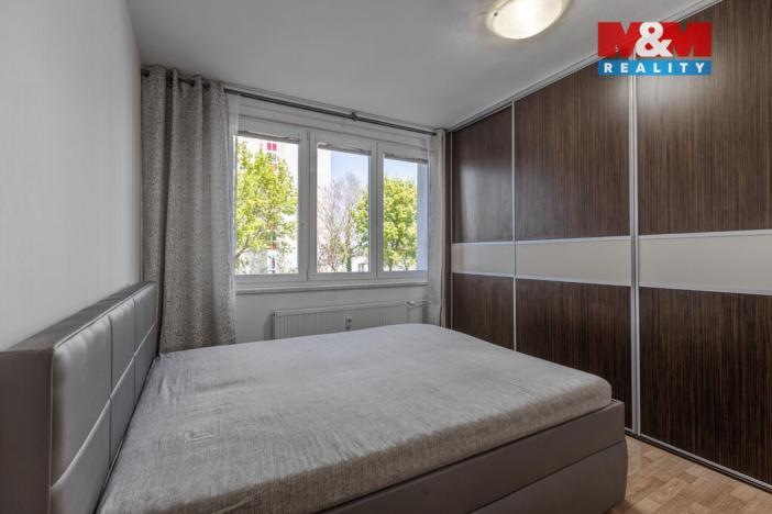 Prodej bytu 3+1, Klatovy - Klatovy III, Pod Hůrkou, 66 m2