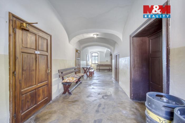 Prodej obchodního prostoru, Hradec Králové - Svinary, Podhůrská, 633 m2