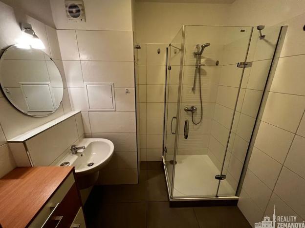 Pronájem bytu 2+kk, Praha - Záběhlice, Mattioliho, 69 m2