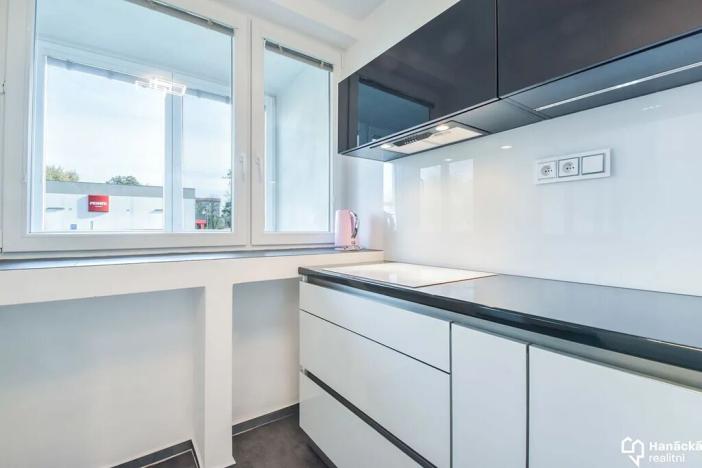 Pronájem bytu 1+kk, Přerov, Tománkova, 43 m2