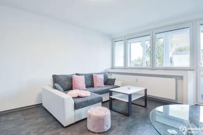 Pronájem bytu 1+kk, Přerov, Tománkova, 43 m2