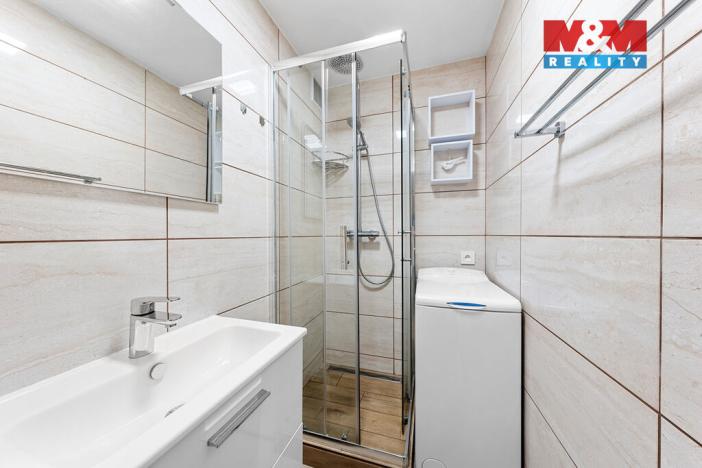 Prodej bytu 1+kk, Chlumec, Vyklická, 35 m2