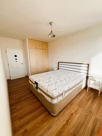 Pronájem bytu 3+1, Praha - Troja, Svídnická, 68 m2