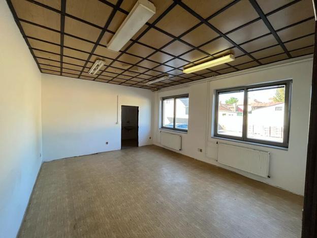 Pronájem kanceláře, Ivanovice na Hané, Rostislavova, 156 m2