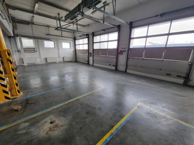 Pronájem skladu, Zádveřice-Raková, 999 m2