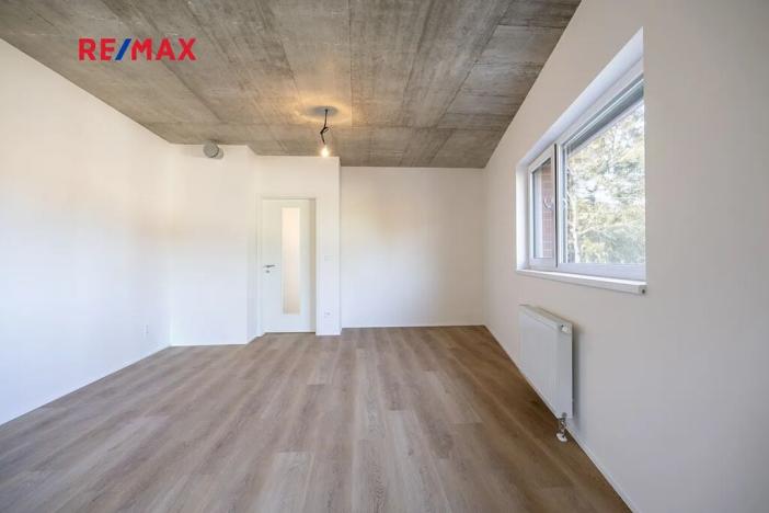 Prodej bytu 2+kk, Praha - Hrdlořezy, Českobrodská, 57 m2