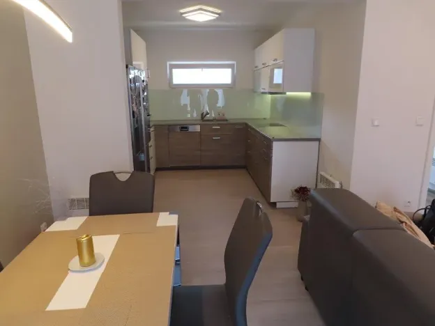 Pronájem rodinného domu, Polerady, 80 m2