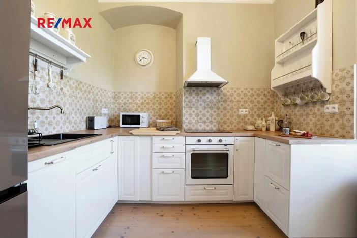 Prodej rodinného domu, Včelákov, 358 m2