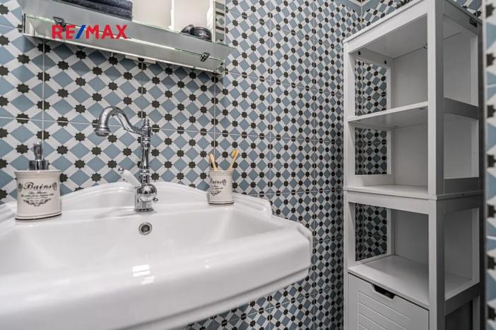 Prodej rodinného domu, Včelákov, 358 m2