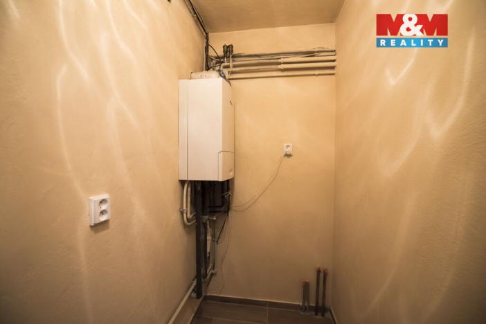 Pronájem bytu 3+1, Nechanice, Husovo nám., 98 m2