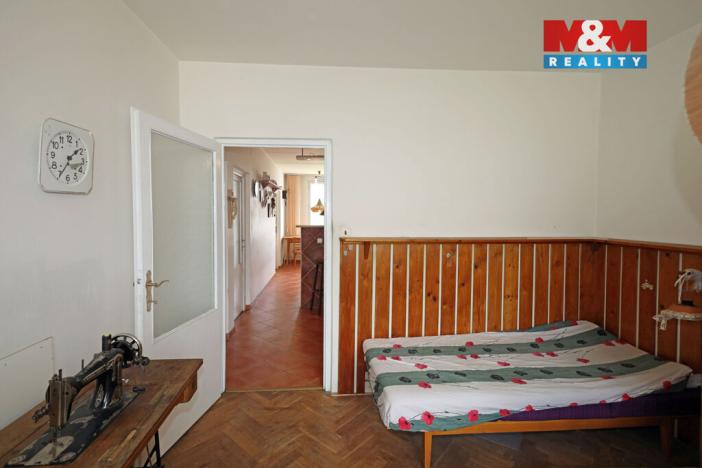 Prodej bytu 4+1, Karlovy Vary - Doubí, Modenská, 77 m2