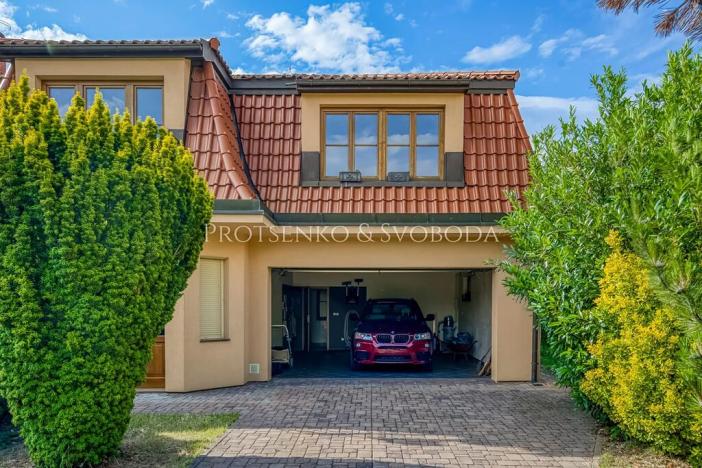 Prodej rodinného domu, Vestec, Průběžná, 427 m2