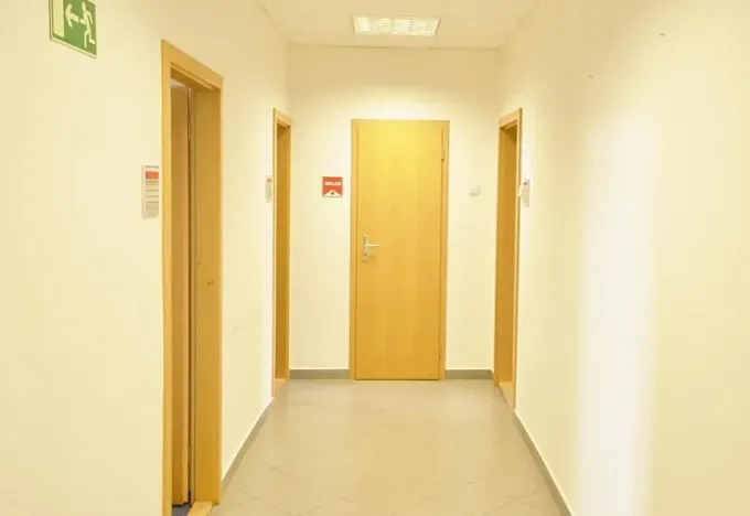 Pronájem kanceláře, Praha - Holešovice, Jablonského, 13 m2